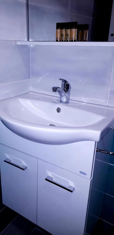 Lamberti Beach Apartment - 150 M From The Sea - Just Renewed - Wifi Savona Exterior foto